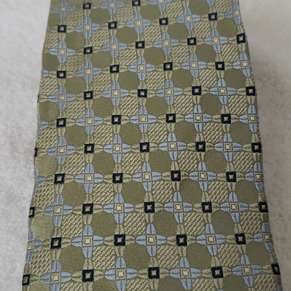 Mallory & Church - Picture 2 of 5